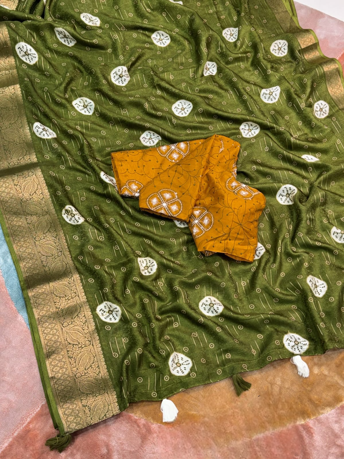 Designe Khushi – Self-Woven Printed Moss Jacquard Saree with Designer Blouse